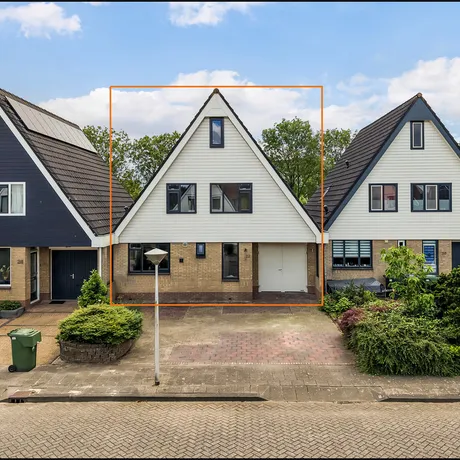 Tussenwoning te koop: Monsmastate 22, Leeuwarden