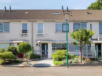 Terraced house for sale: Monte Christolaan 32, Gezonken Hoek Veenendaal