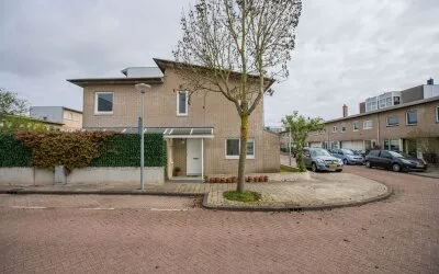 Hoekwoning te koop: Monte Adi 18, De Aker-West Amsterdam