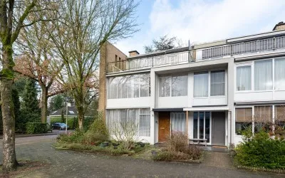 Hoekwoning te koop: Montessorilaan 24, Vollenhove Zeist