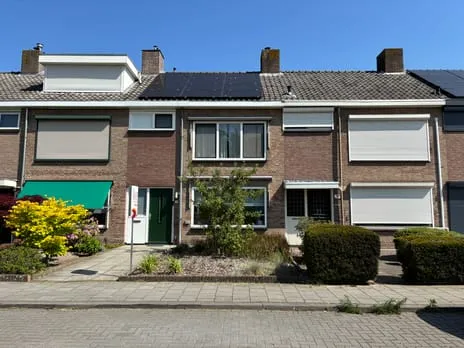 Tussenwoning te koop: Montfortanenlaan 71, Het Zand Noord-West Tilburg