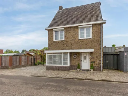 Hoekwoning te koop: Montfortstraat 15, Nieuw Lotbroek-Zuid Hoensbroek