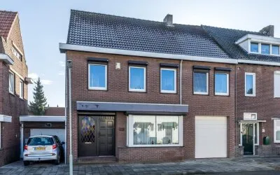 Tussenwoning te koop: Montfortstraat 33, Nieuw Lotbroek-Zuid Hoensbroek