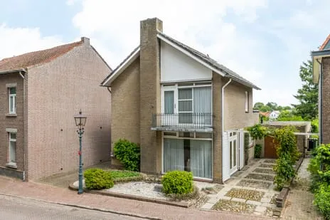 Vrijstaande woning te koop: Montfortstraat 7, Schimmert Schimmert