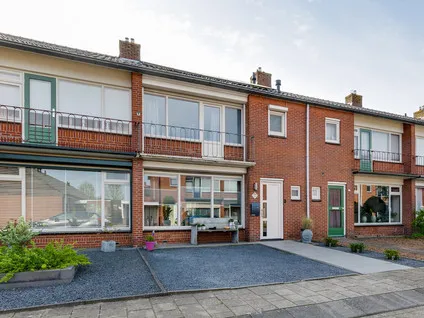 Tussenwoning te koop: Montgomerystraat 5, Papendijk Groenlo