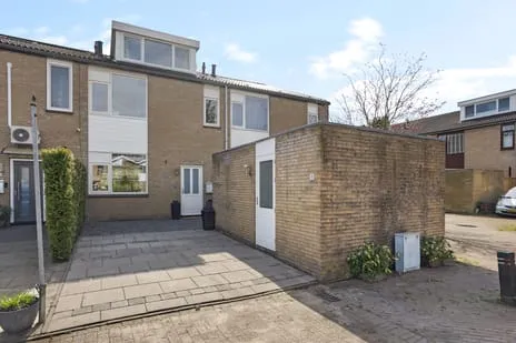 Tussenwoning te koop: Morane 15, Soesterberg