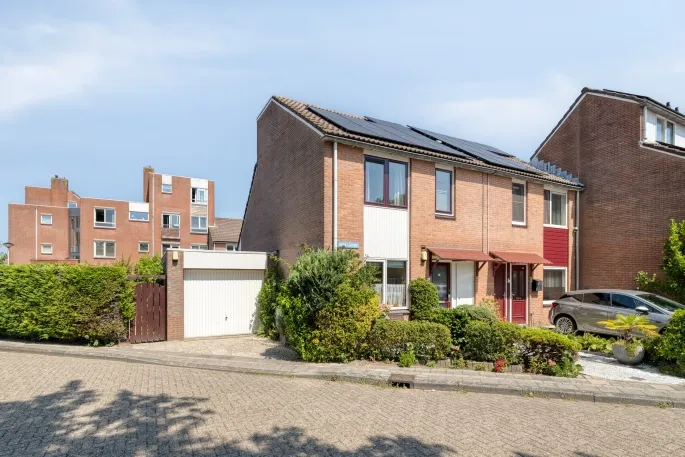 Hoekwoning te koop: Morelgaard 1, Gaarden Spijkenisse