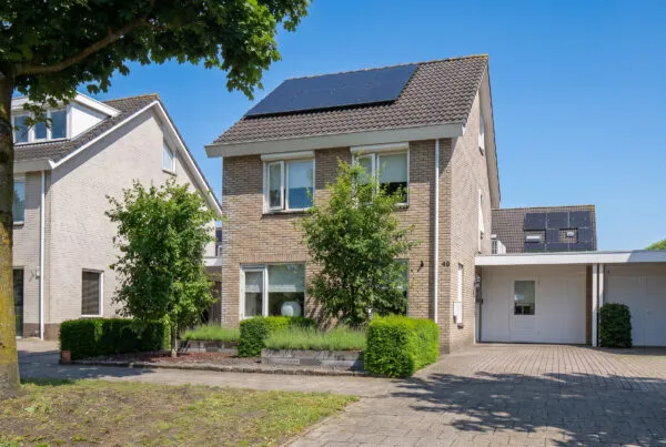 Corner house for sale: Morgenster 49, Kruidenwijk Noord Nijverdal