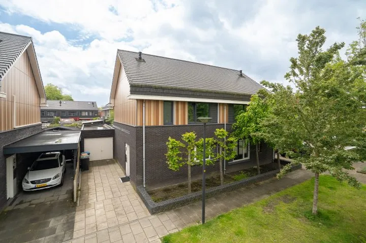 Twee-onder-één-kap te koop: Morsestraat 14, Velve-Lindenhof Enschede