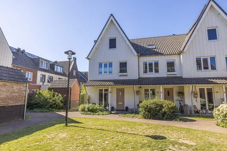 Hoekwoning te koop: Mortelhof 1, Ringoevers Hillegom