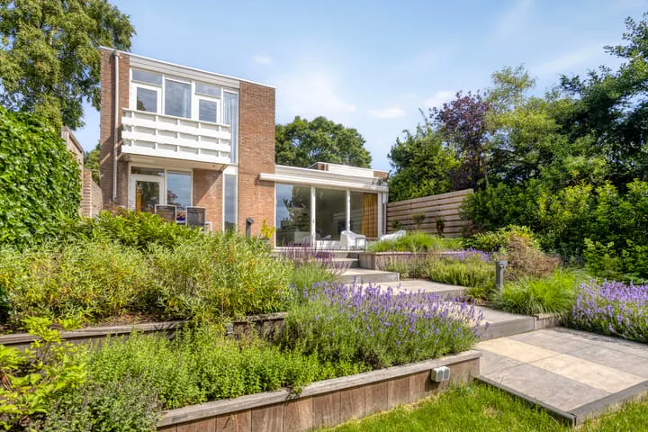 Corner house for sale: Moslaan 18, Arnhemse Allee Arnhem