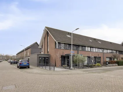 Hoekwoning te koop: Mosselhoekplein 1, Leeuwerik Midden Tilburg