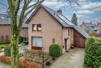 Vrijstaande woning te koop: Moutzhofweg 91, Kern Hout-Blerick Venlo