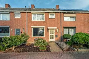 Tussenwoning te koop: Moutzhofweg 98, Venlo