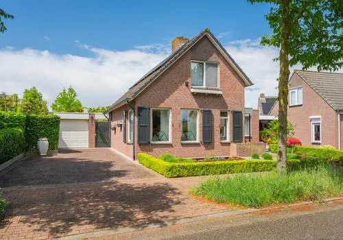 Vrijstaande woning te koop: Moutzveld 1, Kern Hout-Blerick Venlo