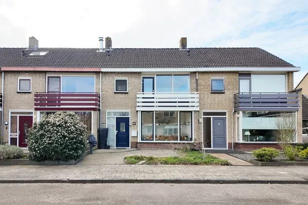 Terraced house for sale: Moye Keene 92, Klundert Klundert