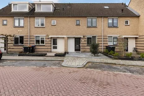 Tussenwoning te koop: Mozartlaan 224, Componistenbuurt-Midden Zwijndrecht