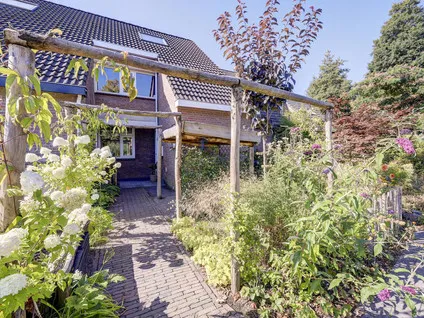 Tussenwoning te koop: Mozartlaan 29, Zanddonk Waalwijk