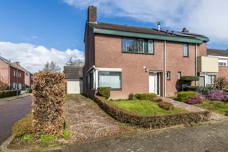 Appartement te koop: Mozartstraat 1, Oirsbeek Oirsbeek
