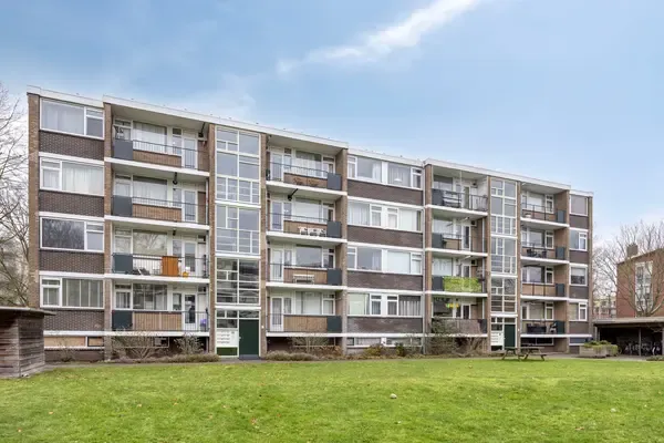 Appartement te koop: Mozartstraat 105, Leiden