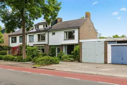 Hoekwoning te koop: Mozartstraat 75, Steenstrapark Heemskerk
