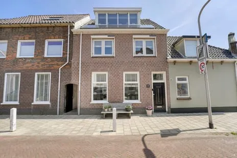 Tussenwoning te koop: Mr. D. Donker Curtiusstraat 35, De Noord Katwijk (Zh)