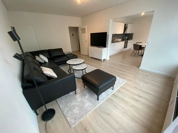 Appartement te huur: Mr. F.A. van Hallweg 102, Elsrijk West Amstelveen