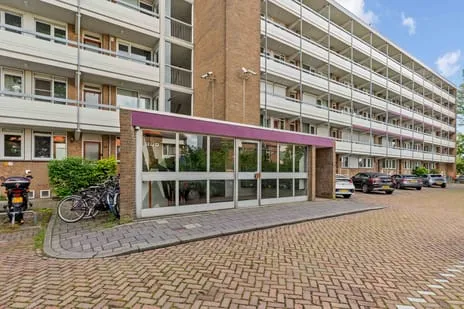 Apartment for sale: Mr. F.A. van Hallweg 112, Elsrijk West Amstelveen