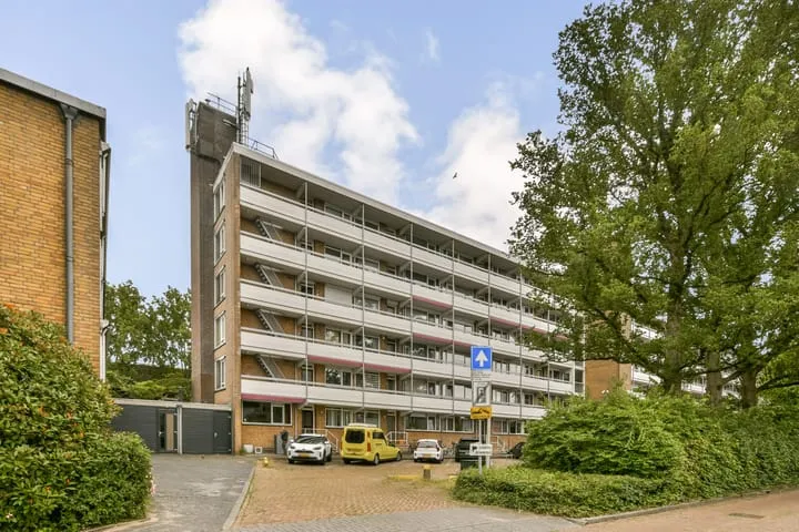 Appartement te koop: Mr. F.A. van Hallweg 146, Elsrijk West Amstelveen