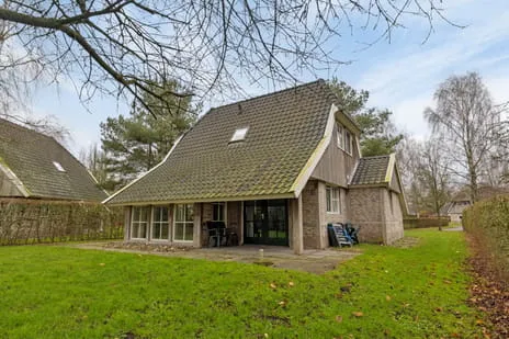 Detached house for sale: Mr. J.B. Kanweg 3-136, Verspreide huizen Witteveen Witteveen