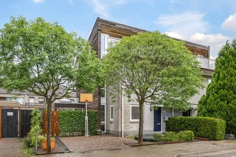 Twee-onder-één-kap te koop: Mr J.M. de Kempenaersingel 71, Rijkerswoerd-Midden Arnhem