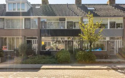 Terraced house for sale: Mr. Kesperstraat 28, Schoonhoven-Noord Schoonhoven