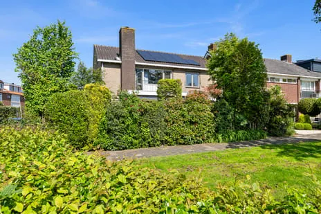 Corner house for sale: Mr P D Kleylaan 30, Dorrestein-Noord Nieuwerkerk Aan Den Ijssel