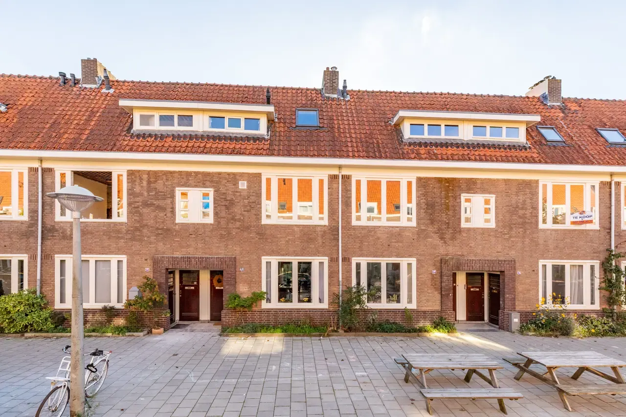 Appartement te koop: Mr. P.N. Arntzeniusweg 66, Amsterdam