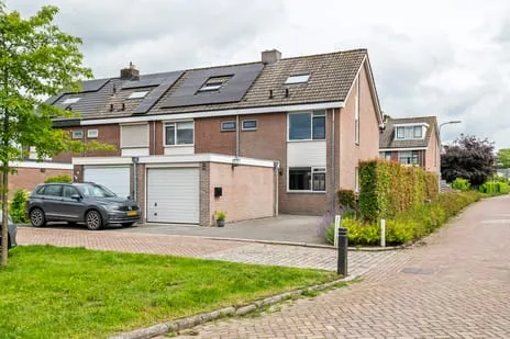 Hoekwoning te koop: Mr. R.J. van Beekhoffstraat 2, Kerk Avezaath Kerk-Avezaath (Gem. Buren)