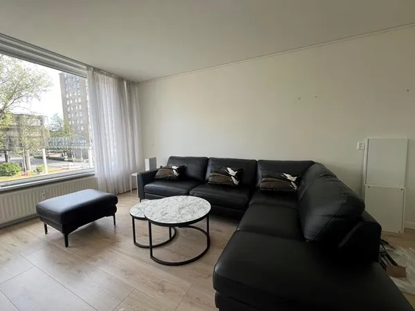 Appartement te huur: Mr. F.A. van Hallweg 102, Elsrijk West Amstelveen