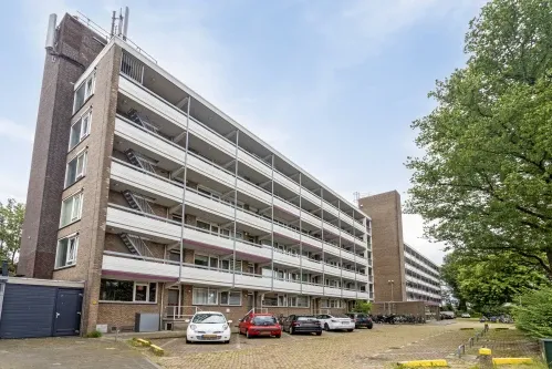 Appartement te koop: Mr. F.A. van Hallweg 50, Amstelveen