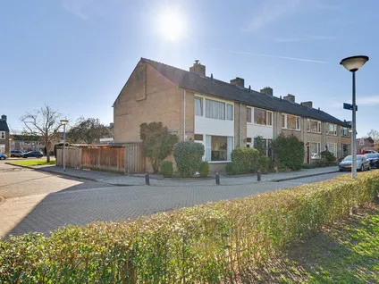 Hoekwoning te koop: Mr. Roëllstraat 12, Laageinde Waalwijk
