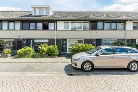 Tussenwoning te koop: Muggenbergstraat 26, Leeuwerik West Tilburg