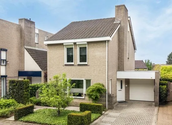 Vrijstaande woning te koop: Mühlenbergstraat 9, Schaesberg Centrum Landgraaf