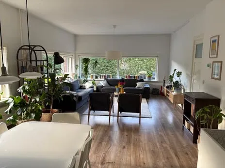 Hoekwoning te koop: Multatulilaan 67, Schrijverskwartier Hilversum