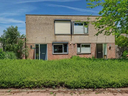Semi-detached for sale: Multatulipad 65, Oud-Beijerland Poortwijk Oud-Beijerland