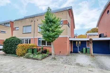 Tussenwoning te koop: Munnikenhof 31, De Hoven Ede