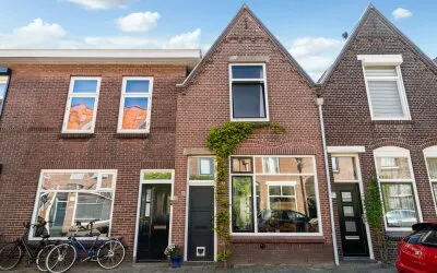 Tussenwoning te koop: Munnikenstraat 83, De Waard Leiden