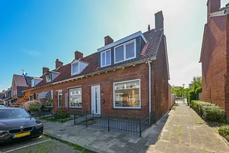 Hoekwoning te koop: Munnikenweg 85, Oranjebuurt Beverwijk