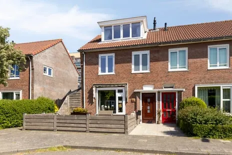 Hoekwoning te koop: Munnikenweide 55, Oranjebuurt Beverwijk