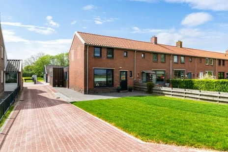 Hoekwoning te koop: Munnikevaart 20, Bebouwde kom Oostwold Oostwold (Gem. Westerkwartier)