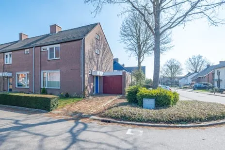 Hoekwoning te koop: Munsterweg 65, Munsterveld Susteren