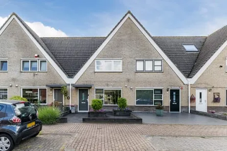 Terraced house for sale: Muntendamstraat 48, De Kievit Noord-West Tilburg