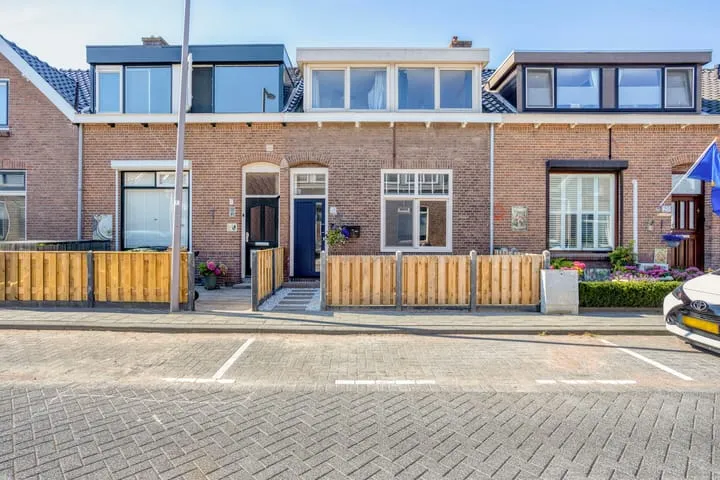 Tussenwoning te koop: Murraystraat 18, Pernis Pernis Rotterdam